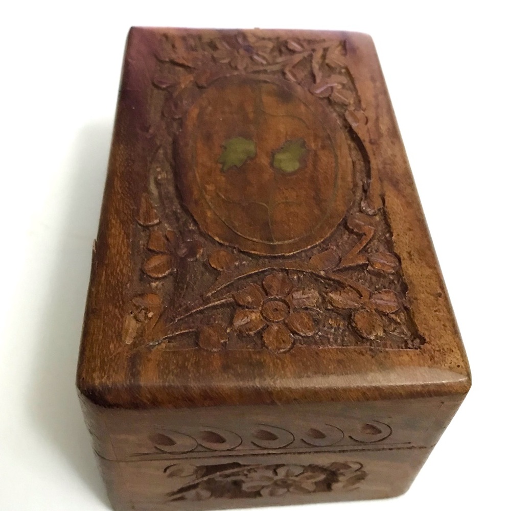 Vintage Handmade Wooden Box Handcarved - Picture 6 of 16